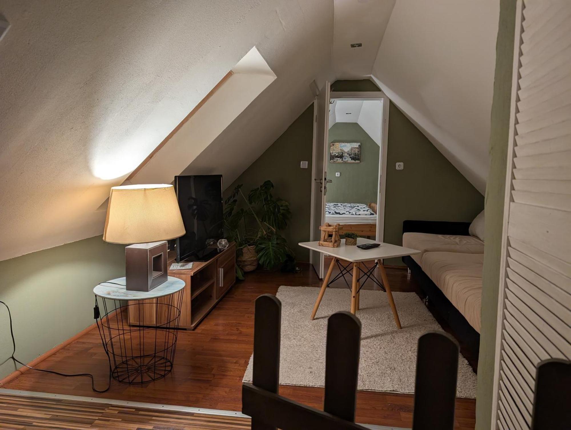 Apartment Maisonettewohnung Am Badesee Bei Kassel *