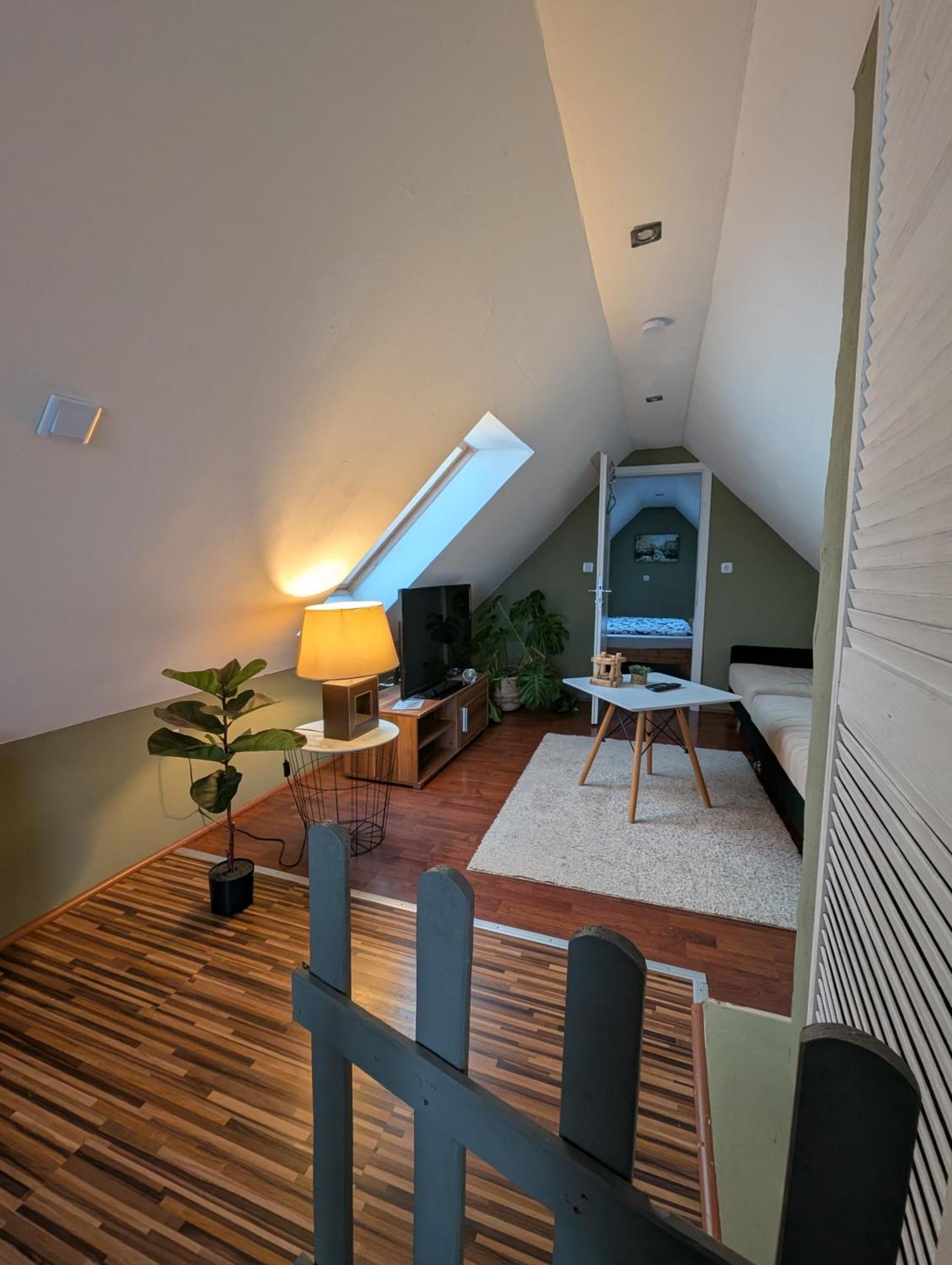 Apartment Maisonettewohnung Am Badesee Bei Kassel Ahnatal
