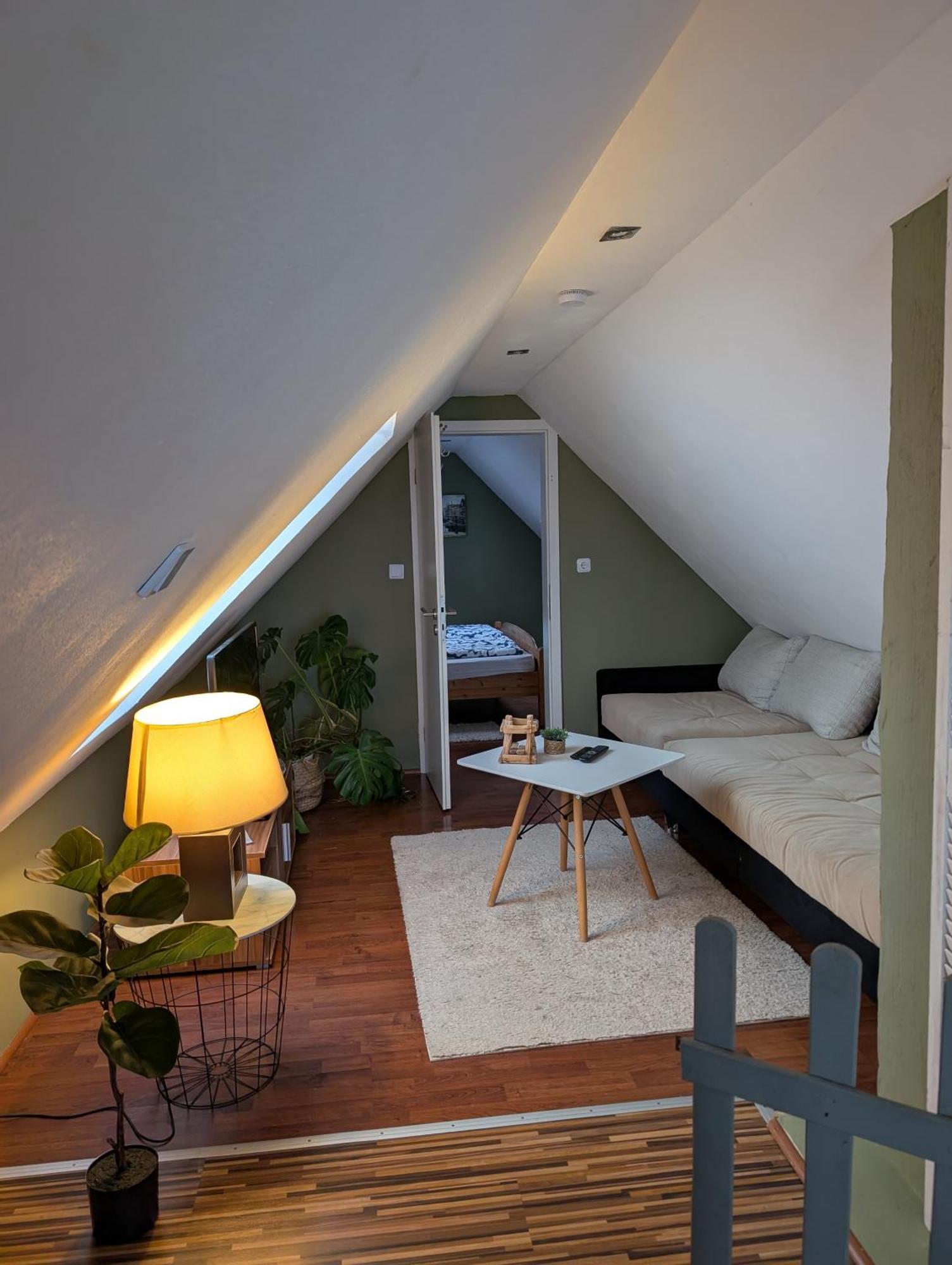 Maisonettewohnung Am Badesee Bei Kassel *